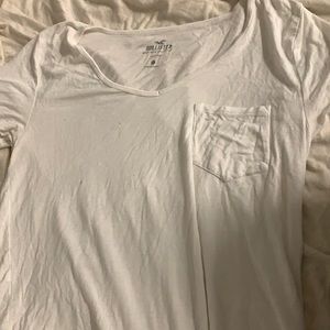 White round neck tee shirt